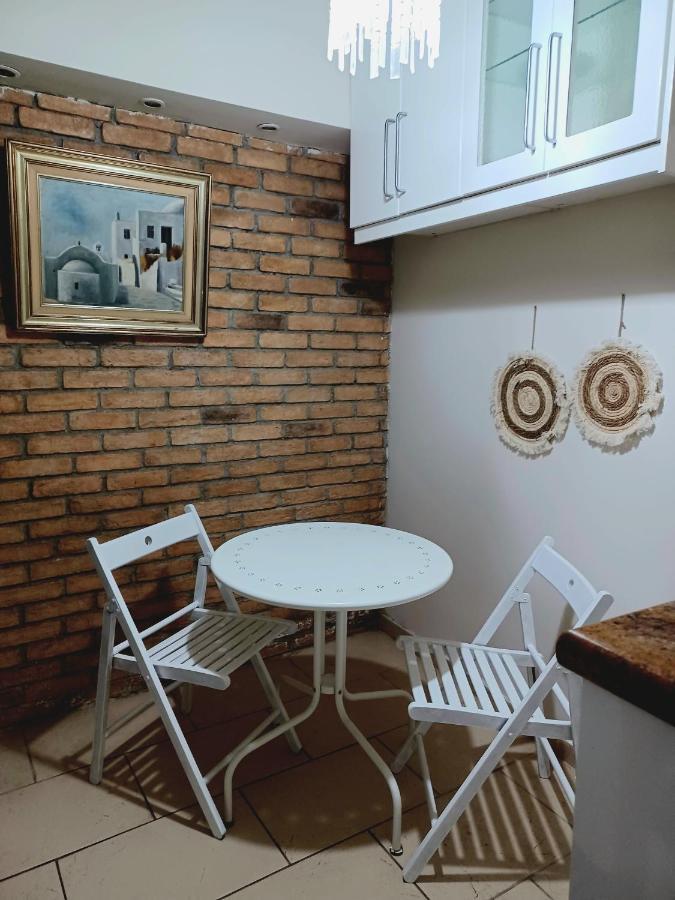 Varkiza Seaside Apts Exterior foto